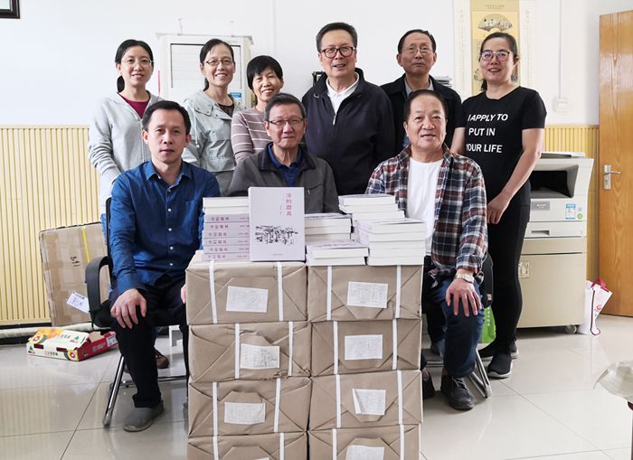 涂附磨具行業(yè)的新工具書《涂附磨具》出版發(fā)行